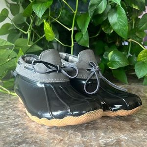 Pond-Posy One Women’s Faux Suede Water Resistant Winter & Snow Boots Skechers 6